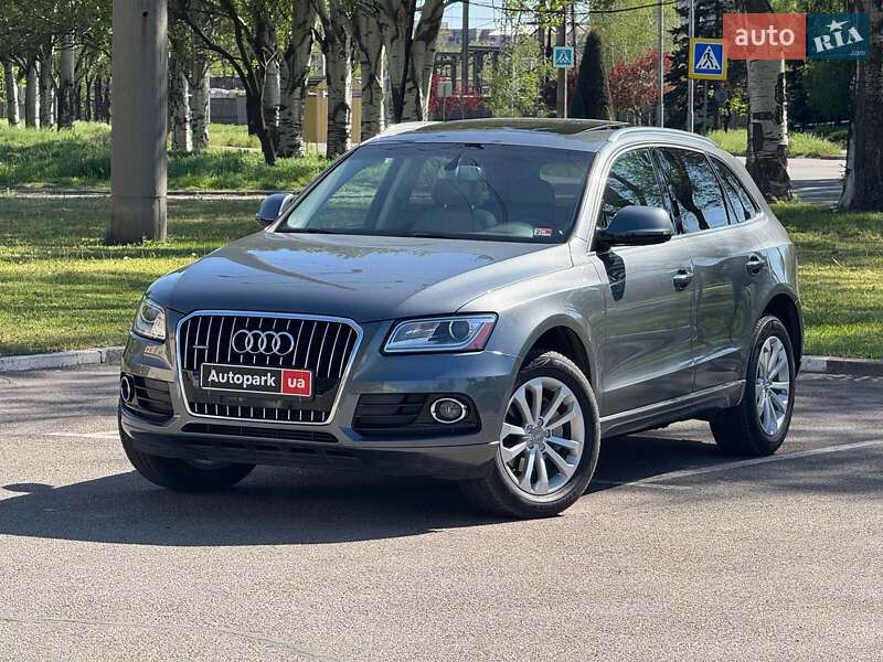 Внедорожник / Кроссовер Audi Q5 2015 в 