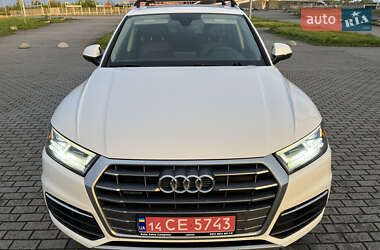 Позашляховик / Кросовер Audi Q5 2018 в 