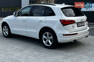 Позашляховик / Кросовер Audi Q5 2015 в 