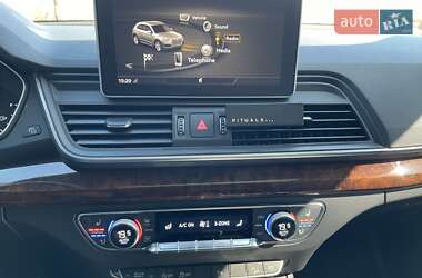 Внедорожник / Кроссовер Audi Q5 2017 в 