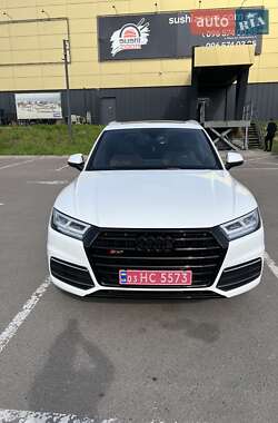 Позашляховик / Кросовер Audi Q5 2019 в 