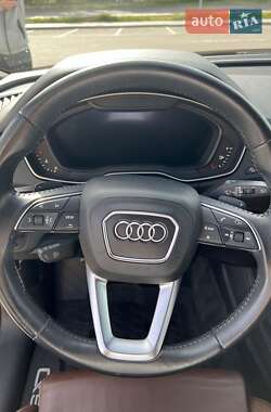 Позашляховик / Кросовер Audi Q5 2019 в 