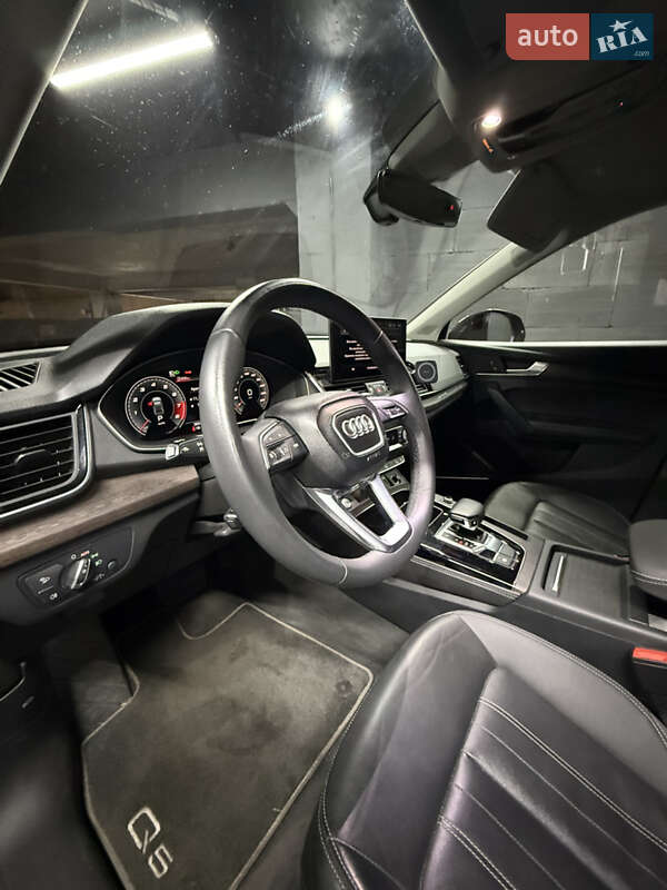 Внедорожник / Кроссовер Audi Q5 2020 в Киеве фото 13 Внедорожник / Кроссовер Audi Q5 2020 в Киеве