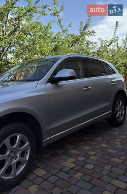 Внедорожник / Кроссовер Audi Q5 2016 в 