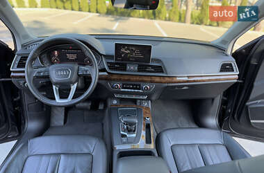Внедорожник / Кроссовер Audi Q5 2018 в 