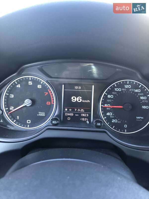 Внедорожник / Кроссовер Audi Q5 2011 в Хусте