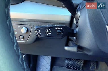 Внедорожник / Кроссовер Audi Q5 2022 в 