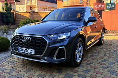 Внедорожник / Кроссовер Audi Q5 2022 в 