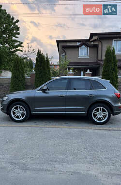 Внедорожник / Кроссовер Audi Q5 2015 в 