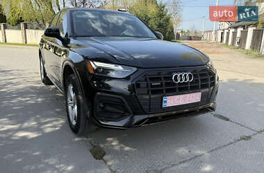 Позашляховик / Кросовер Audi Q5 2023 в 