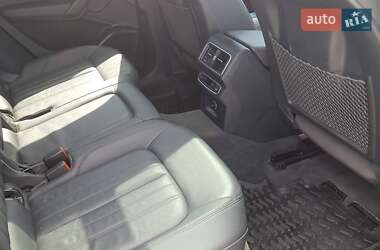 Позашляховик / Кросовер Audi Q5 2018 в 