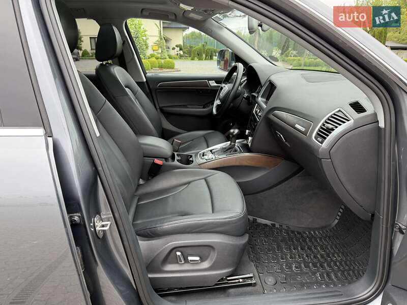 Позашляховик / Кросовер Audi Q5 2016 в Львові