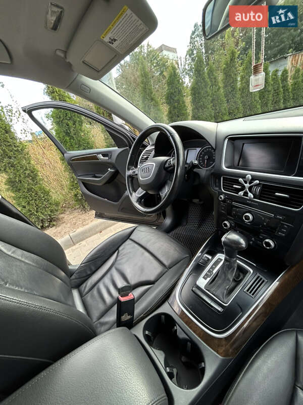Внедорожник / Кроссовер Audi Q5 2013 в Тернополе