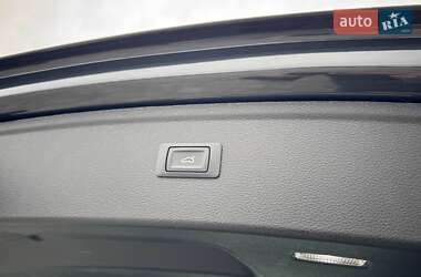Внедорожник / Кроссовер Audi Q5 2021 в 