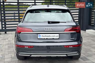Внедорожник / Кроссовер Audi Q5 2021 в 