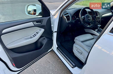 Позашляховик / Кросовер Audi Q5 2012 в 