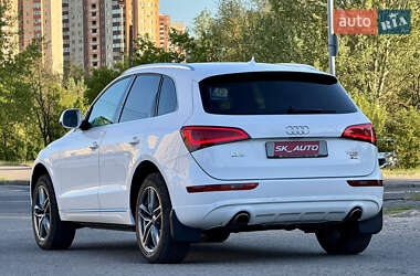 Позашляховик / Кросовер Audi Q5 2012 в 