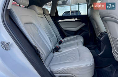Позашляховик / Кросовер Audi Q5 2012 в 