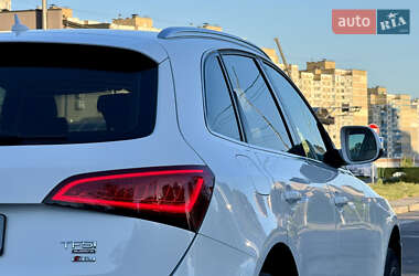Позашляховик / Кросовер Audi Q5 2012 в 