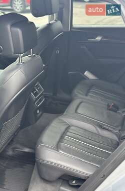 Внедорожник / Кроссовер Audi Q5 2017 в 