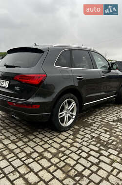 Позашляховик / Кросовер Audi Q5 2015 в 