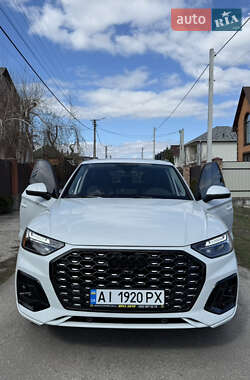 Внедорожник / Кроссовер Audi Q5 2022 в 