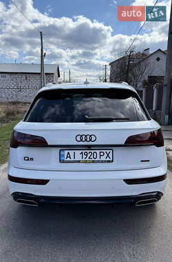 Внедорожник / Кроссовер Audi Q5 2022 в 