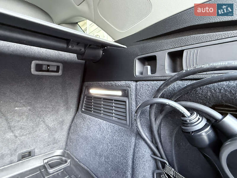 Внедорожник / Кроссовер Audi Q5 2021 в Одессе