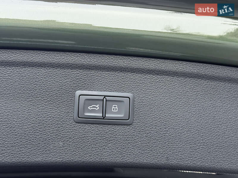 Внедорожник / Кроссовер Audi Q5 2021 в Одессе