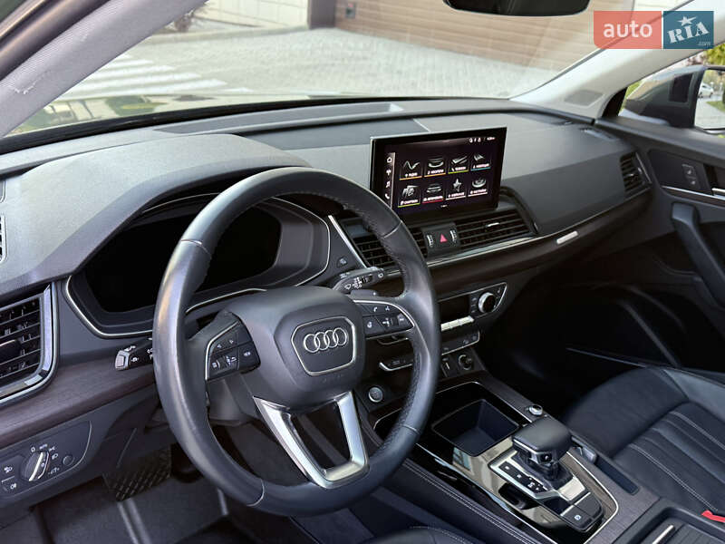 Внедорожник / Кроссовер Audi Q5 2021 в Одессе
