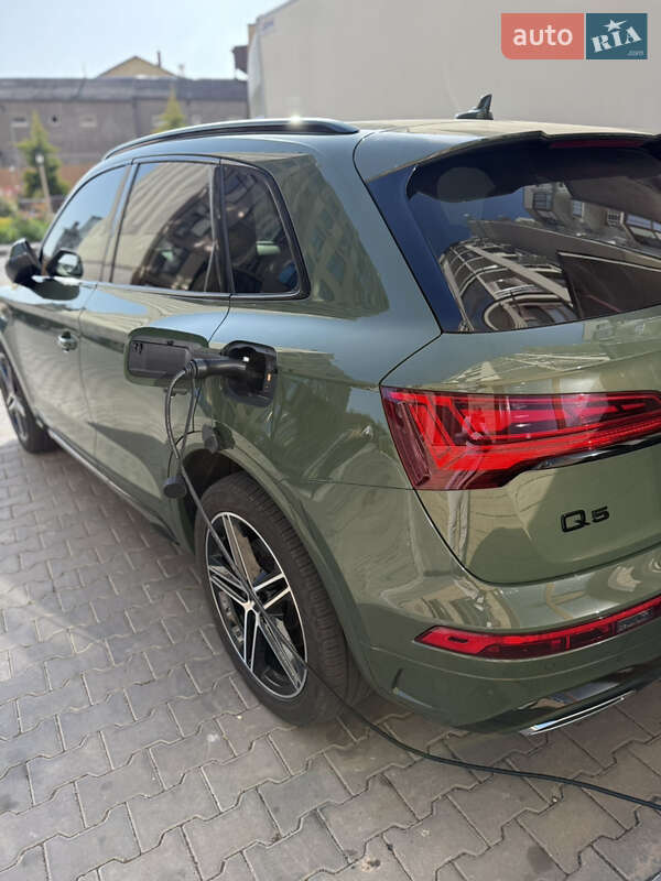 Внедорожник / Кроссовер Audi Q5 2021 в Одессе