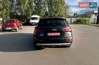 Позашляховик / Кросовер Audi Q5 2017 в 