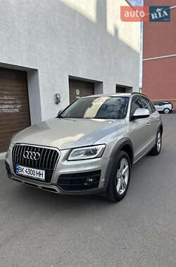 Позашляховик / Кросовер Audi Q5 2012 в 