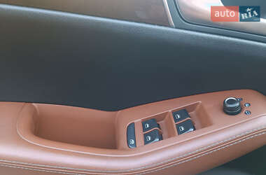 Внедорожник / Кроссовер Audi Q5 2010 в 