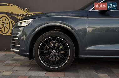 Позашляховик / Кросовер Audi Q5 2017 в 