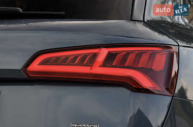 Позашляховик / Кросовер Audi Q5 2017 в 