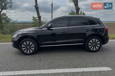 Внедорожник / Кроссовер Audi Q5 2015 в 