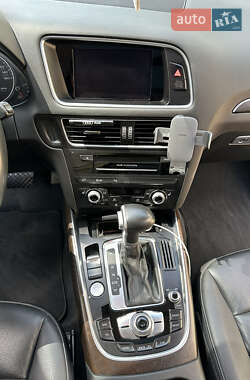 Позашляховик / Кросовер Audi Q5 2015 в 