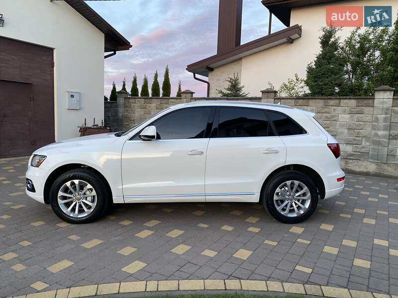 Позашляховик / Кросовер Audi Q5 2015 в Рівному