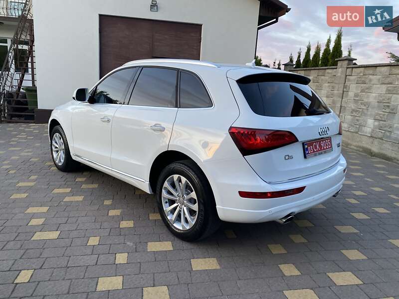 Позашляховик / Кросовер Audi Q5 2015 в Рівному