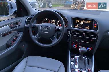 Внедорожник / Кроссовер Audi Q5 2015 в 