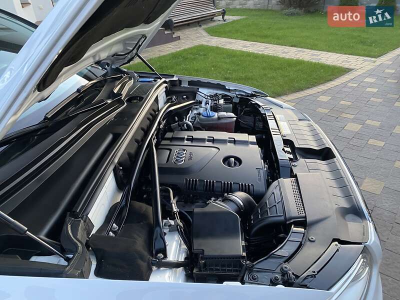 Позашляховик / Кросовер Audi Q5 2015 в Рівному