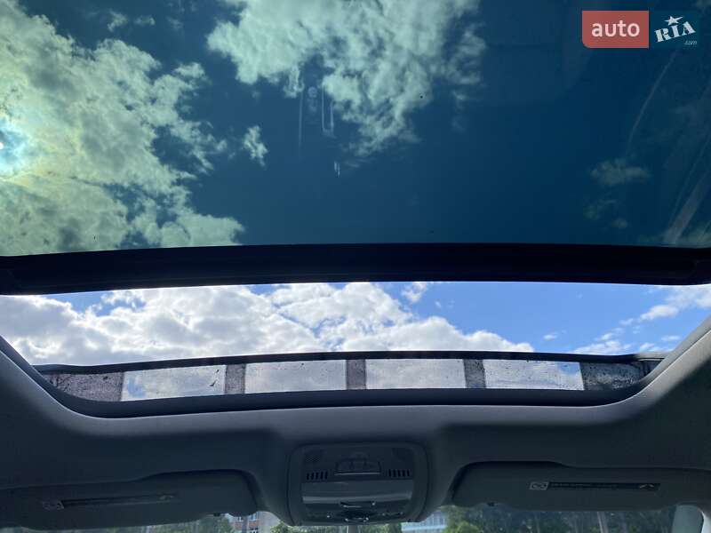 Позашляховик / Кросовер Audi Q5 2015 в Рівному