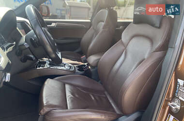 Внедорожник / Кроссовер Audi Q5 2015 в 