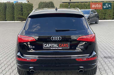 Внедорожник / Кроссовер Audi Q5 2015 в 