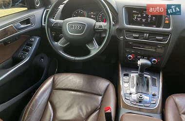 Внедорожник / Кроссовер Audi Q5 2015 в 