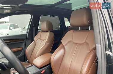 Позашляховик / Кросовер Audi Q5 2019 в 