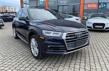 Внедорожник / Кроссовер Audi Q5 2018 в 