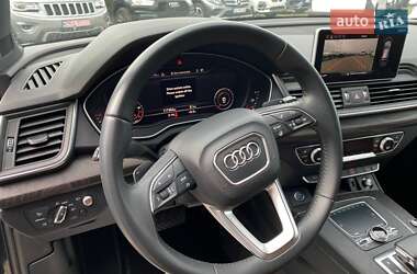 Внедорожник / Кроссовер Audi Q5 2018 в 