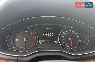Позашляховик / Кросовер Audi Q5 2020 в 
